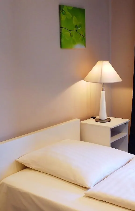 Hotel M68 Berlin 2*,  Almanya