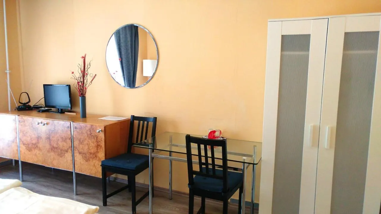 **  Hotel M68 Berlin Almanya