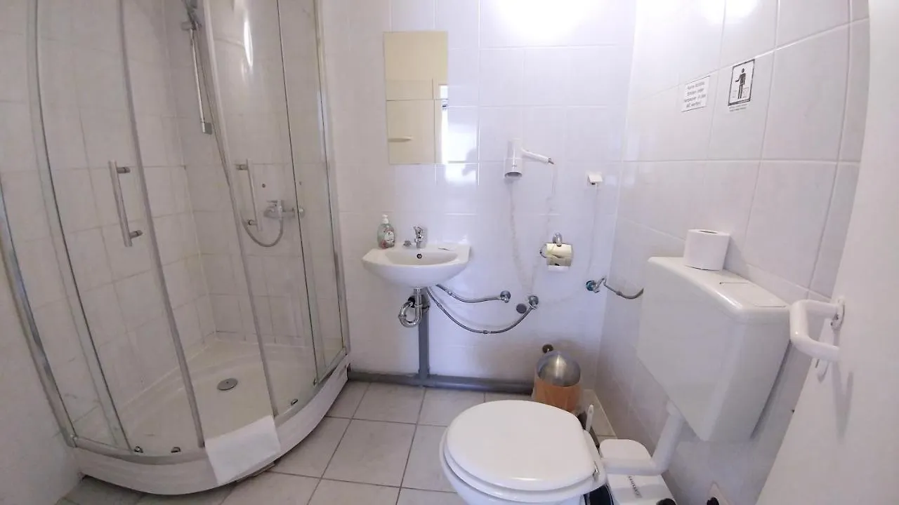 Hotel M68 Berlin 2*,